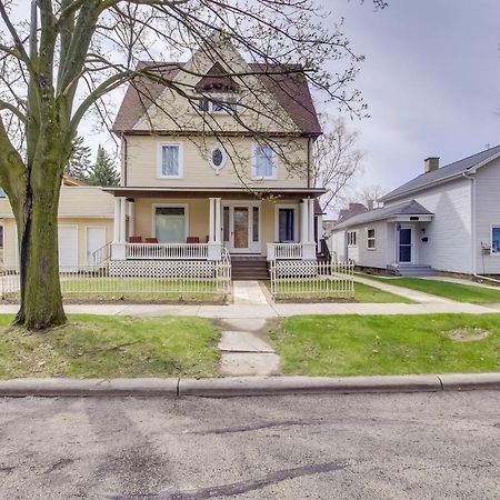 Updated Sheboygan Home With Porch Less Than 1 Mi To Beach Kültér fotó